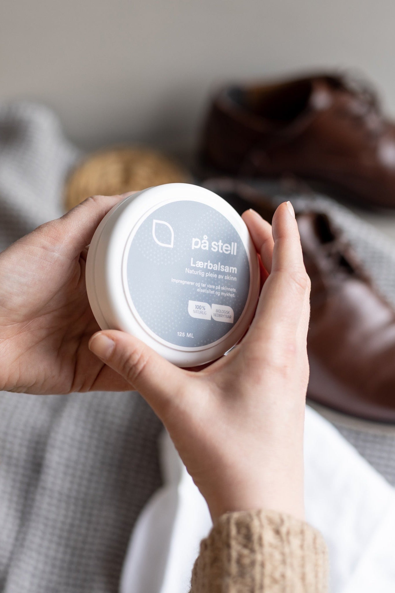 Lærbalsam til jakker, sko og vesker i skinn.