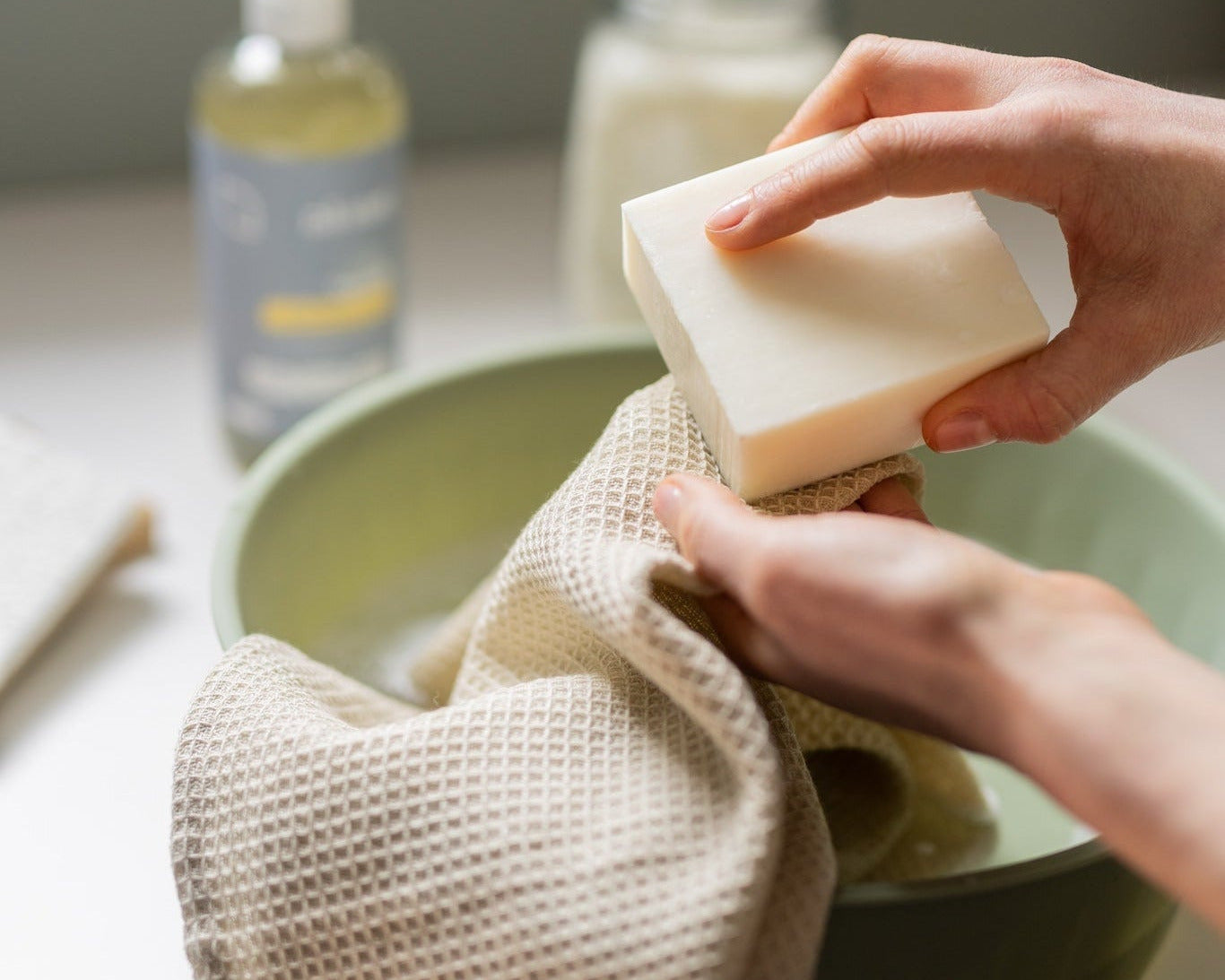 Stor sitronsåpe mot flekker.